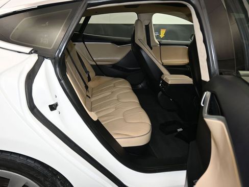 Used 2013 Tesla Model S Performance image 30