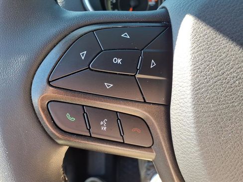 Used 2022 Jeep Cherokee Trailhawk w/ Comfort/Convenience Group image 17