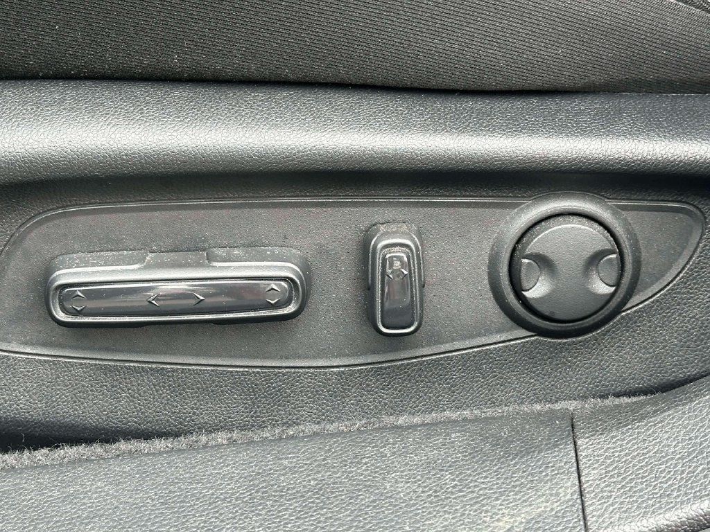 Certified 2023 Honda Accord EX image 15