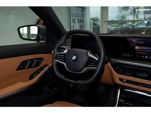 Used 2025 BMW 330i xDrive Sedan w/ Premium Package image 79