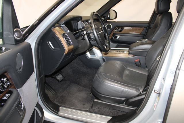 Used 2018 Land Rover Range Rover Supercharged AWD/4WD image 7