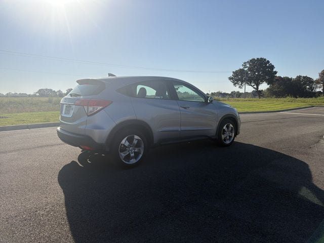 Used 2022 Honda HR-V LX image 5