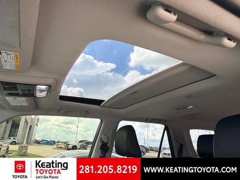 Used 2023 Toyota 4Runner SR5 Premium w/ Moonroof Package RWD image 13