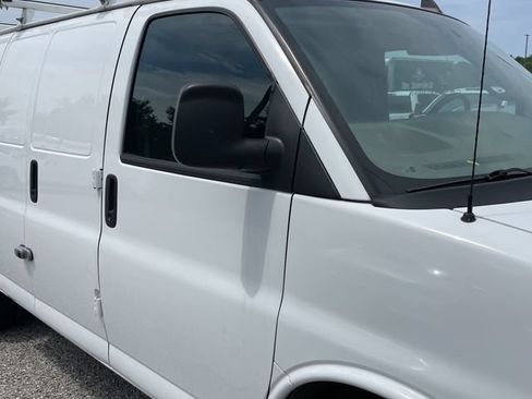 Used 2023 GMC Savana 2500 w/ Driver Convenience Package RWD image 18