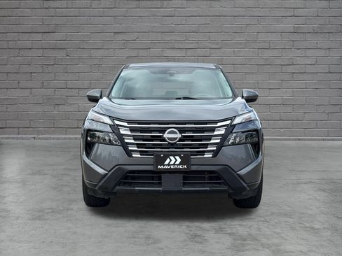 Used 2024 Nissan Rogue SV AWD/4WD image 4