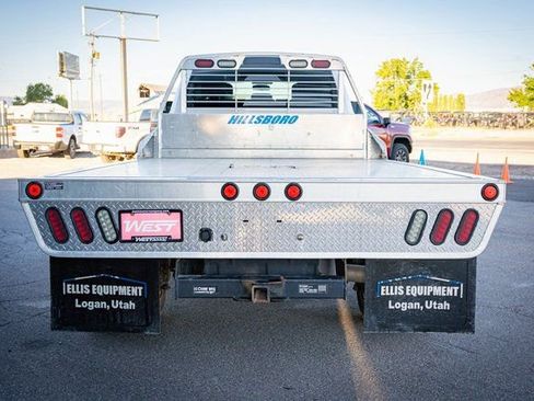 Used 2020 RAM 5500 Tradesman w/ Chrome Appearance Group image 9