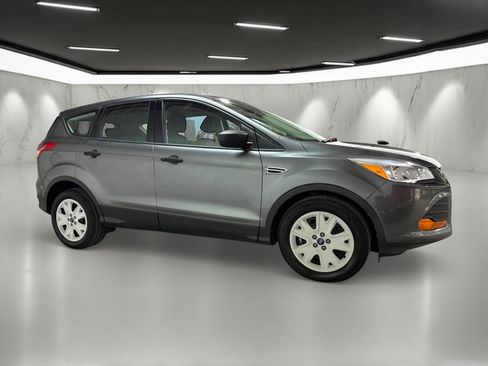 Used 2014 Ford Escape S image 6