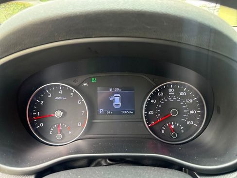 Used 2022 Kia Sportage LX AWD/4WD image 18