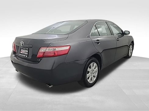 Used 2009 Toyota Camry XLE image 4