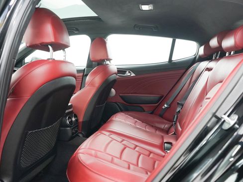 Used 2022 Kia Stinger GT2 AWD/4WD image 13