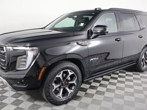 Used 2025 GMC Yukon AT4 Ultimate image 10