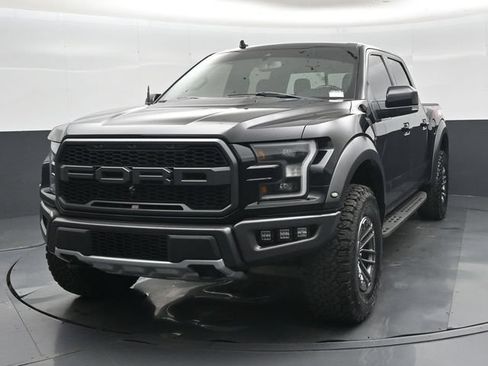 Used 2019 Ford F150 Raptor w/ Equipment Group 802A Luxury AWD/4WD image 32