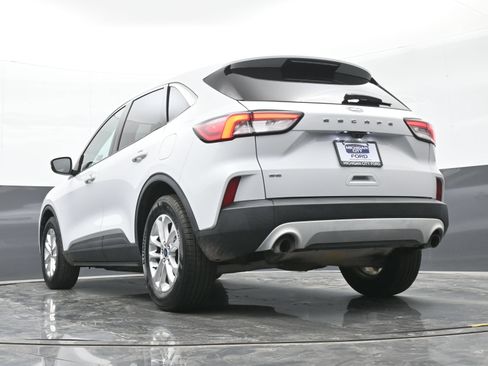 Used 2021 Ford Escape SE w/ Convenience Package FWD image 31
