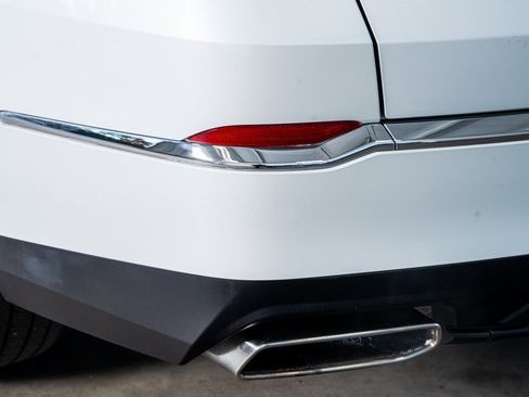 Used 2023 Acura MDX SH-AWD image 24