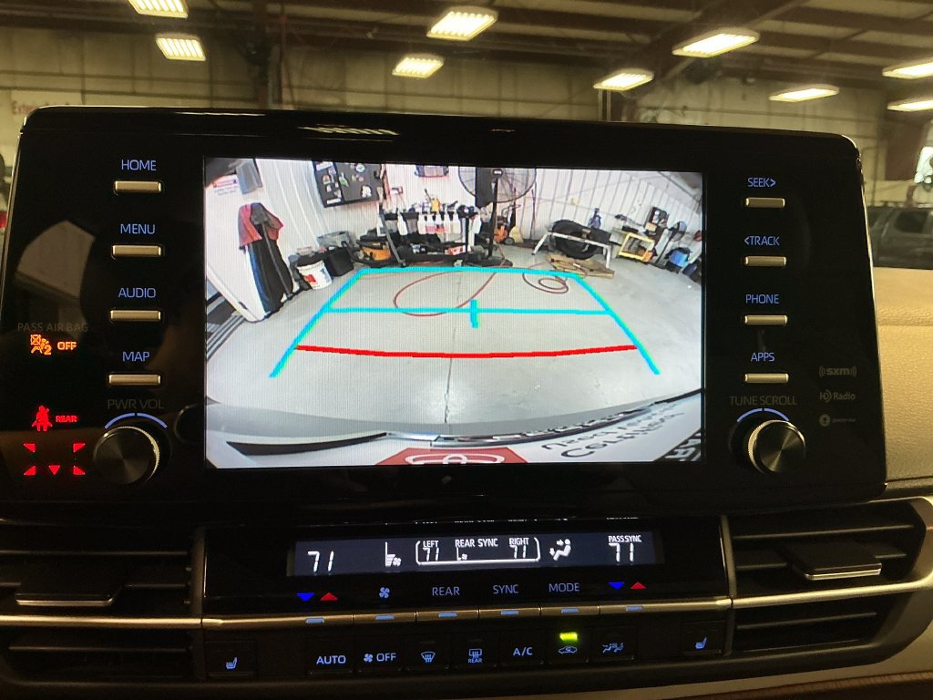 Certified 2021 Toyota Sienna XLE AWD/4WD image 22