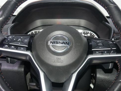 Used 2020 Nissan Altima 2.5 SR image 29