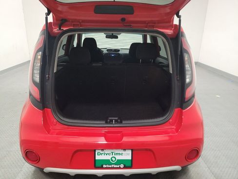 Used 2017 Kia Soul + FWD image 29