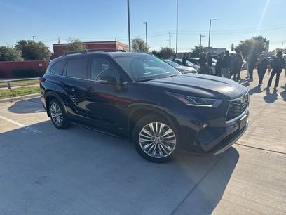 Used 2023 Toyota Highlander Platinum