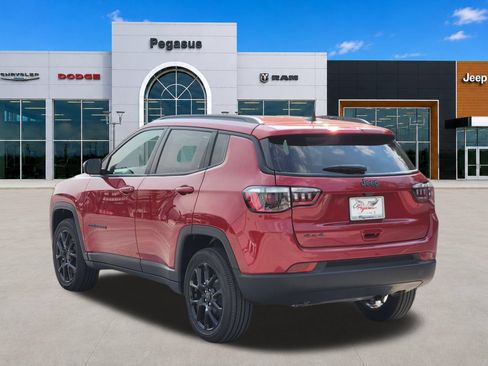 New 2026 Jeep Compass Latitude AWD/4WD image 5