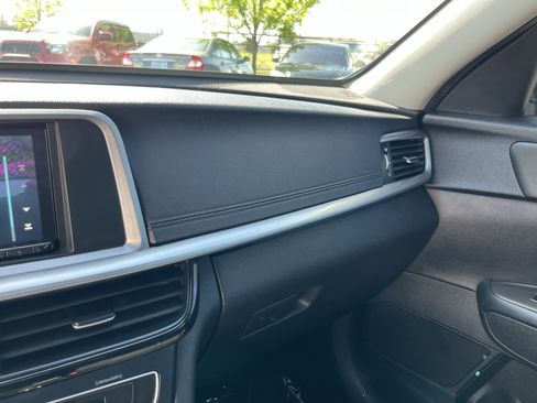Used 2019 Kia Optima S FWD image 24