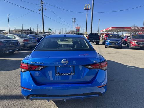 Used 2024 Nissan Sentra SV image 6