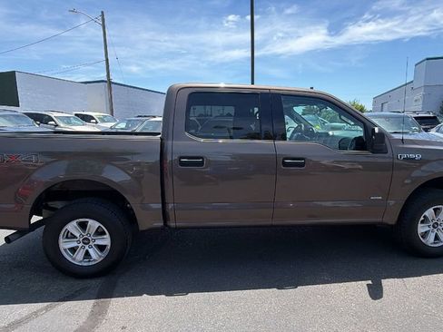 Used 2017 Ford F150 XLT AWD/4WD image 3