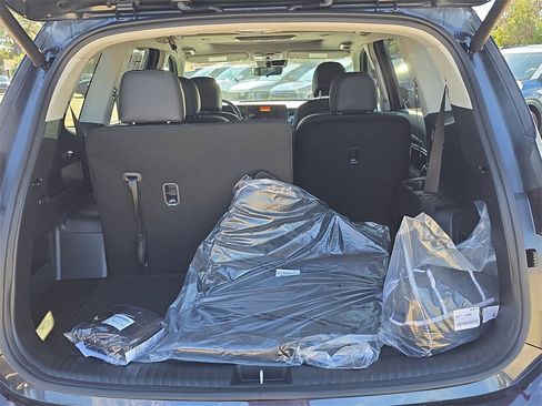 New 2025 Kia Telluride S image 10