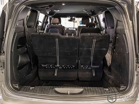 Used 2022 Chrysler Pacifica Touring image 17