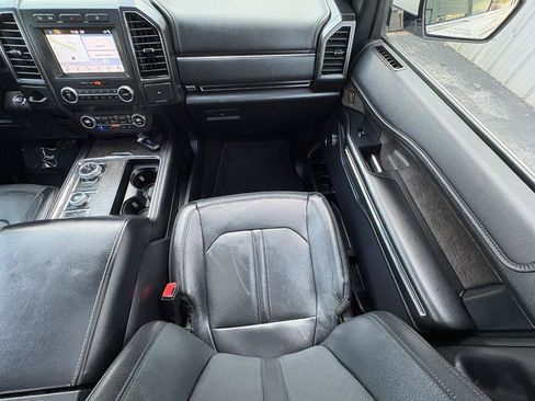 Used 2019 Ford Expedition Limited AWD/4WD image 20