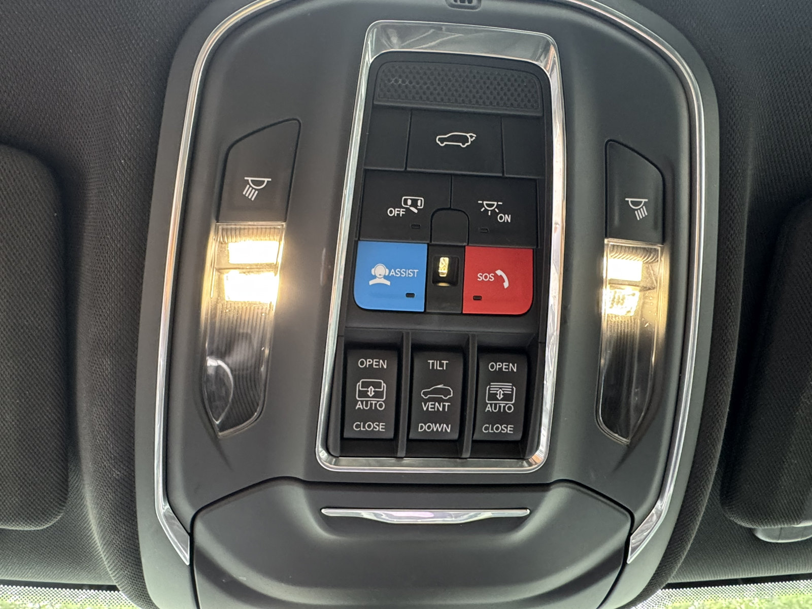 Used 2024 Jeep Grand Cherokee Limited 4xe AWD/4WD image 28
