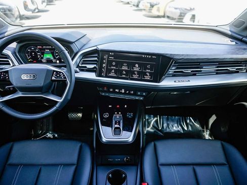 Used 2025 Audi Q4 e-tron Premium Plus w/ Premium Plus image 12