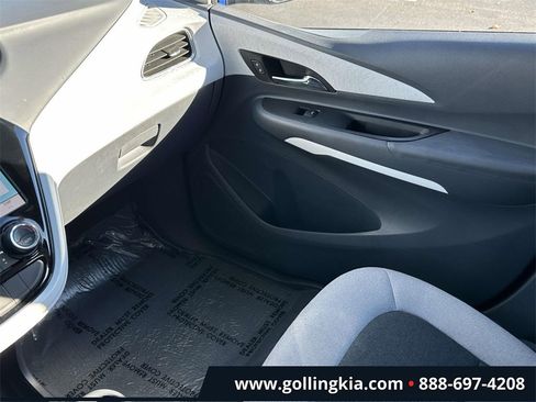 Used 2018 Chevrolet Bolt LT image 30