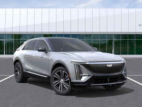 New 2027 Cadillac Lyriq Luxury RWD image 7