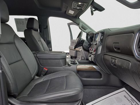 Used 2022 Chevrolet Silverado 1500 LT Trail Boss w/ Convenience Package II image 17