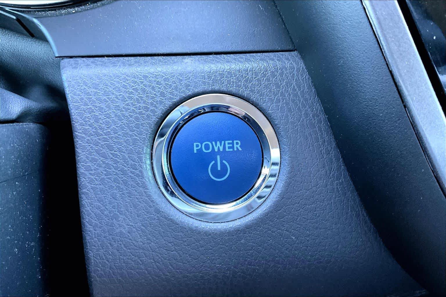 Used 2023 Toyota Camry LE FWD image 33