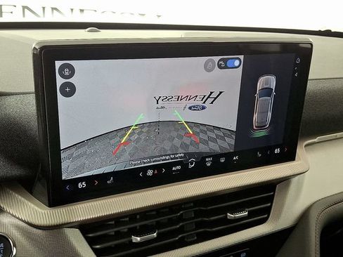 Used 2026 Ford Explorer Active RWD image 15