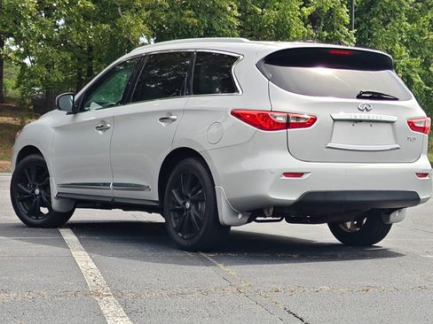 Used 2013 INFINITI JX35 AWD w/ Premium Pkg image 4