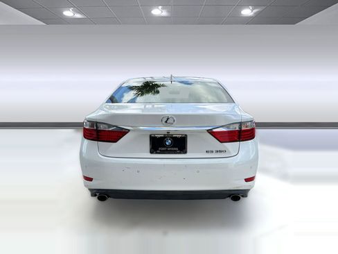 Used 2015 Lexus ES 350 w/ Luxury Package FWD image 10