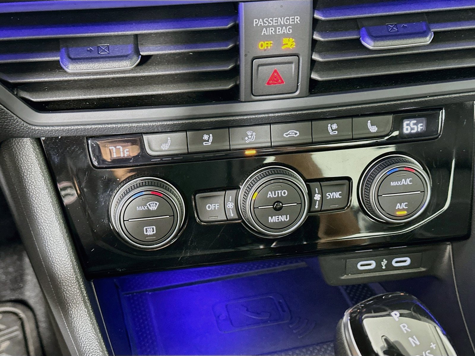 Certified 2024 Volkswagen Jetta SEL FWD image 26