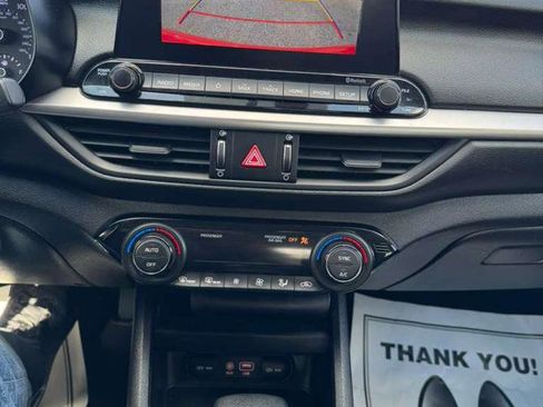 Used 2019 Kia Forte LXS FWD image 11