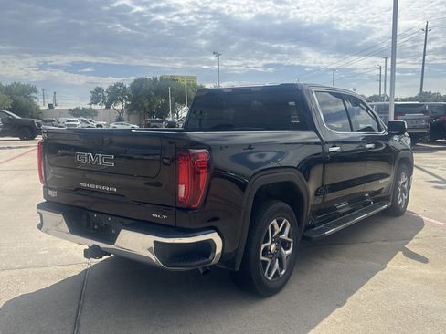 Used 2023 GMC Sierra 1500 SLT image 11
