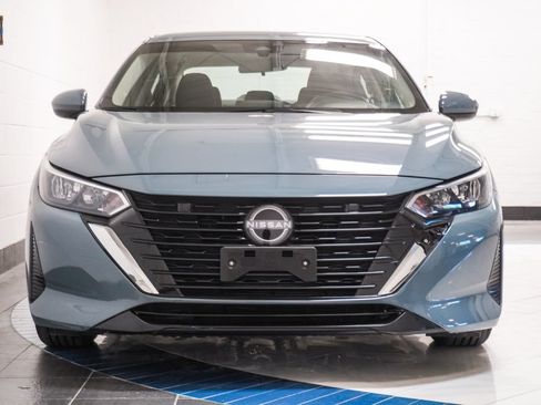 Used 2025 Nissan Sentra SV FWD image 30