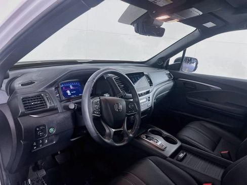 Certified 2023 Honda Passport TrailSport image 9