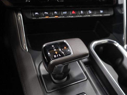 Used 2023 GMC Sierra 1500 Denali w/ Technology Package AWD/4WD image 23