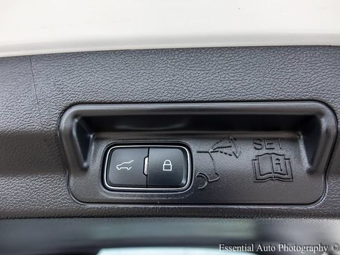 Used 2025 Ford Explorer ST AWD/4WD image 25