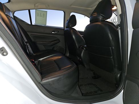 Used 2024 Nissan Altima 2.5 SR w/ SR Premium Package image 8