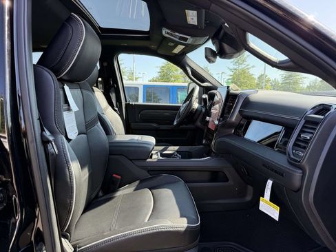 New 2026 RAM 2500 Limited AWD/4WD image 14