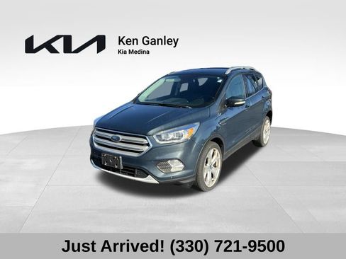Used 2019 Ford Escape Titanium AWD/4WD image 1