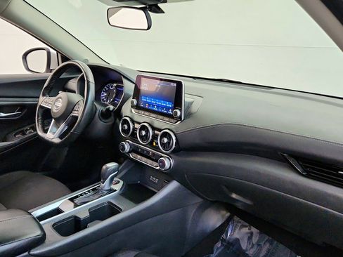 Used 2023 Nissan Sentra SV FWD image 30