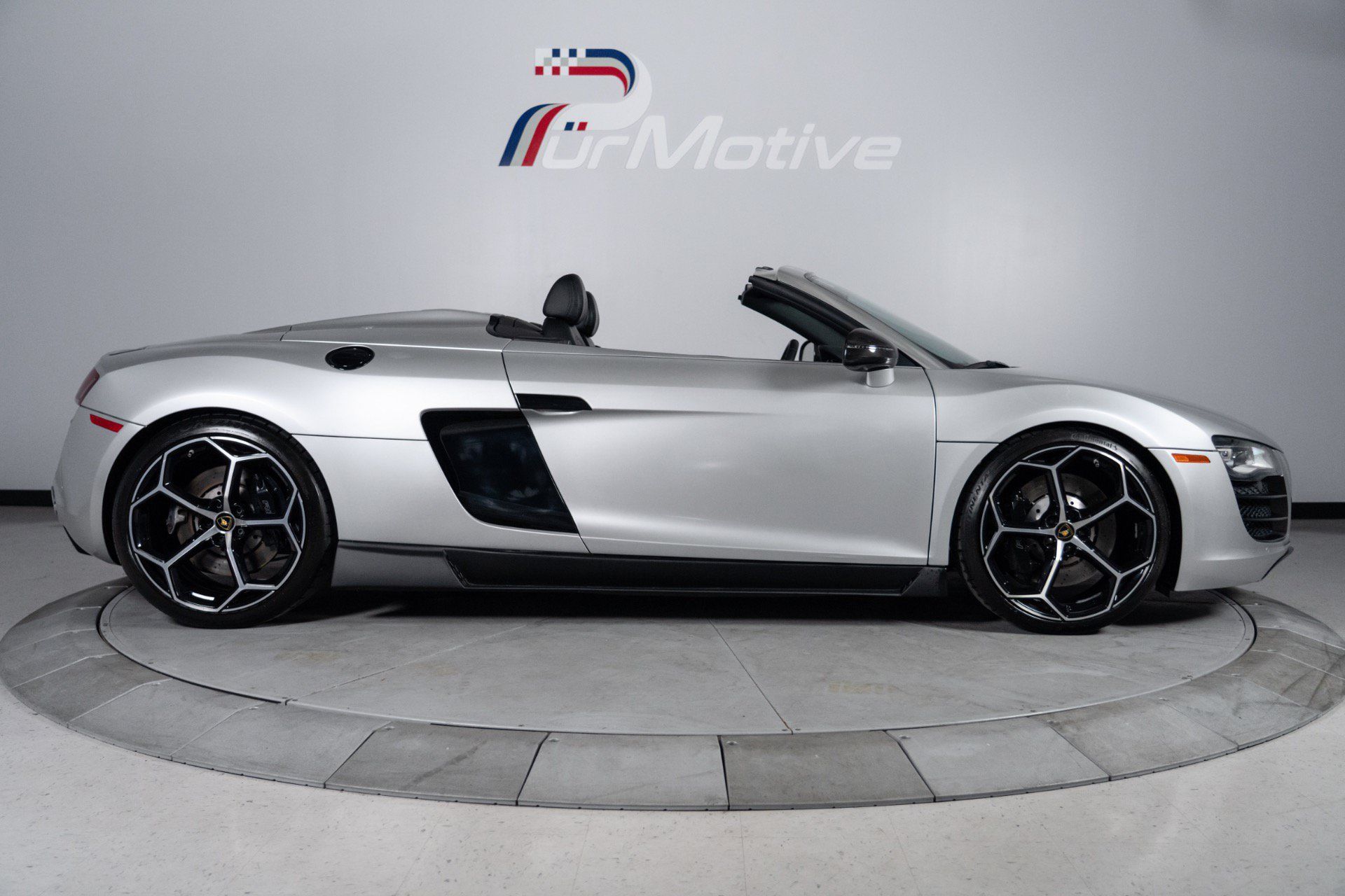 Used 2012 Audi R8 V10 AWD/4WD image 6